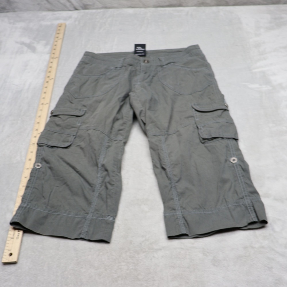 KUHL Short Women 4 Gray Capri Rollup Cargo Utility Gorpcore Hiking Outdoor 30x19